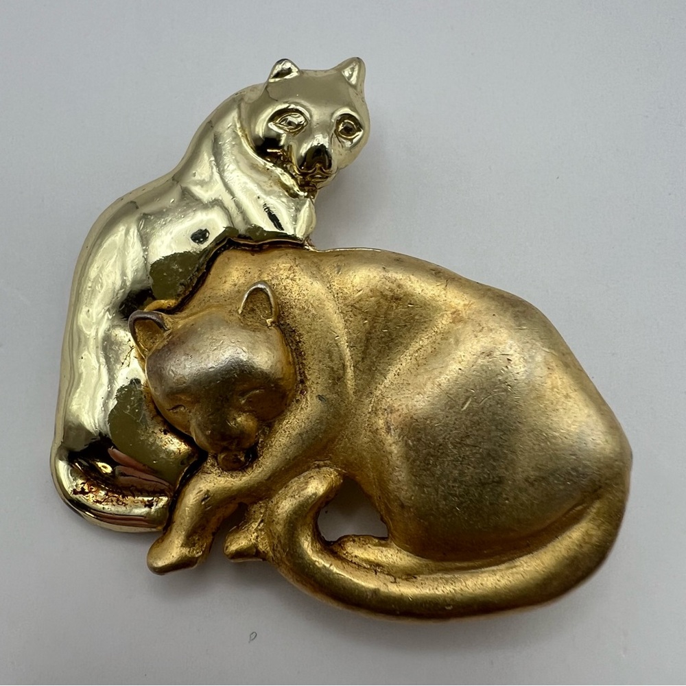 Signed Vintage Luca Razza Gold & Bronze Tone Figural Cat Brooch